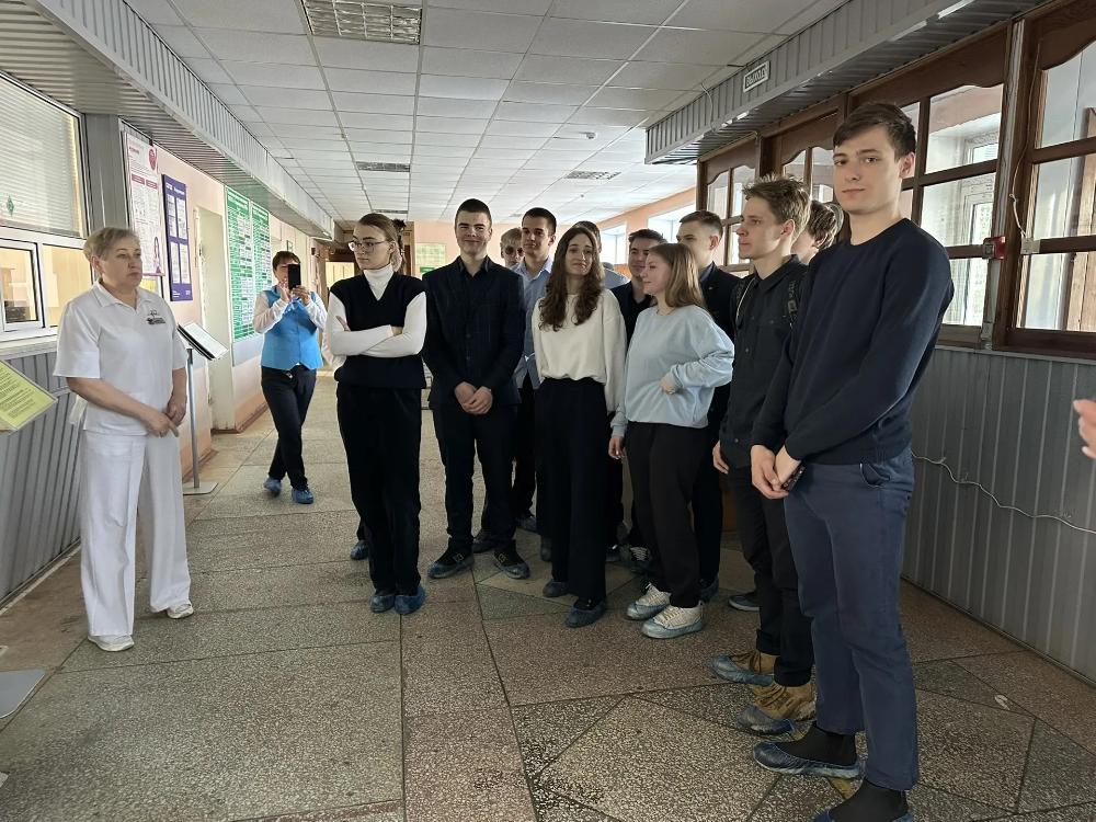 ​ Школьники познакомились с миром медицины: экскурсия в больнице  ​